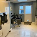 Victorian South Belfast Area Lisburn Road 3 Double Bedrooms - Great Transport Links