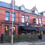 Modern & Stylish Home At The Corner Of Famous Penny Lane In Liverpool