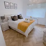 Luxury Apartment In Bournemouth