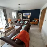 Whitby-Captains House Whitby - 4 Bed Luxury Holiday Home