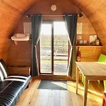 Megapod 3 At Lee Wick Farm Cottages & Glamping