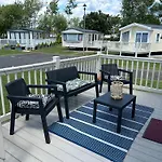 Butlins 8 Berth Luxury,Top Of The Range Caravan With Passses