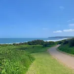 Family Tides At The Bay Filey, Sleeps 5-6, 2 Dogs Welcome For Free Too
