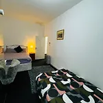 Liberty Inn Room With Sharing Toilet And Kitchen