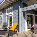 Swanpool, Great Field Lodges, Braunton