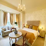 Muntham Luxury Holiday Apartments