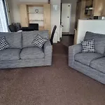 Pg145 6 Berth Deluxe Caravan Golden Palm Chapel St Leonards