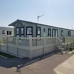 Palm Square 19 3 Bed Deluxe Caravan