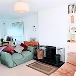 Toppers Bright Seaview Family Or Couple Home Devon Westward Ho!