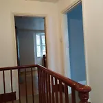 Spacious 2 Bed Maisonette Near Town, That Sleeps 6