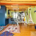Journeyman'S Hideaway