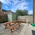 Kings Lodge One Bed Apartment
