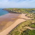 Devon Longstraw