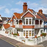 Finest Retreats - Pittodrie Guest House - Apartment 6