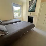 Cooper Cottage - 3 Bedroom Seaside House