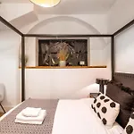 Stunning 3 Bedroom Duplex With Terrace