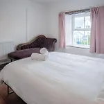 Melbourne Cottage - 3 Bedroom Cottage - Pembroke