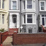 Southbay Holiday Flats Flat 1