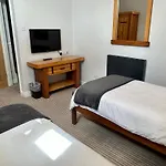 Clifton Seafront Apartments - Sandown, Isle Of Wight - Free Car Ferry