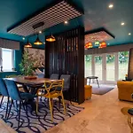 Luxurious Cosy And Contemporary 4 Bedroom Villa - Trewhiddle V3