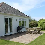 Bramble Cottage - Luxury Holiday Cottage - 4 Beds 3 Baths - Parking - Beach 1 Mile - Fenced Child & Dog Friendly - Ev Chrger