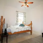Whitley Bay - Sleeps 6 - Refurbished Throughout - Fast Wifi - Dogs Welcome