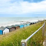 Shore House - Walton