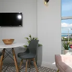Seabreeze 3 - Seaview & Parking
