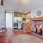 Carpenters Cottage Quirky Home Seaside Town