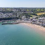 Strand Cottage - Direct Beach Access