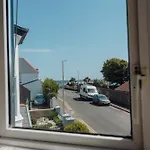 No4 Queens Parade Close To Tenby South Beach