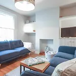 Alba Cottage