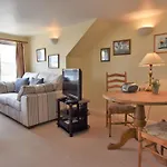 3 Bed In Polruan Pc049