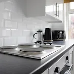 Chic Retreat Coastal Town Sleeps 4