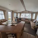 Meadow Lakes Caravan Golden Palm