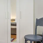 Luxury Cottage Close To Cliffs & Surfing Beaches!