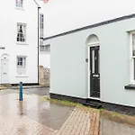Corner Pin Cottage