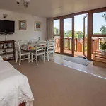 Chalet 98