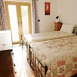 Guyscliffe Farm Apartment