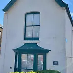 Jubilee Cottage
