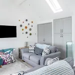 Loe Cottage