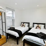 No 85 Holiday Apartment