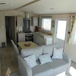 Kingfisher Windermere 6 Berth, Enclosed Veranda, Close To Site Shop