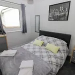 48 Gower Holiday Village