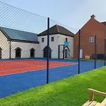 Bay Tree House - The Bay Filey, Sleeps 9, 2 Dogs Welcome