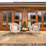 4 Bed In Bembridge Ic130