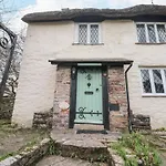 Hearthstone East Cottage