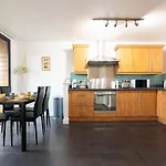 Guestready - Modern Retreat In Liverpool