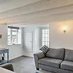 2 Bed In Westward Ho 46824