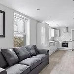 Brand New 5 Bedroom House
